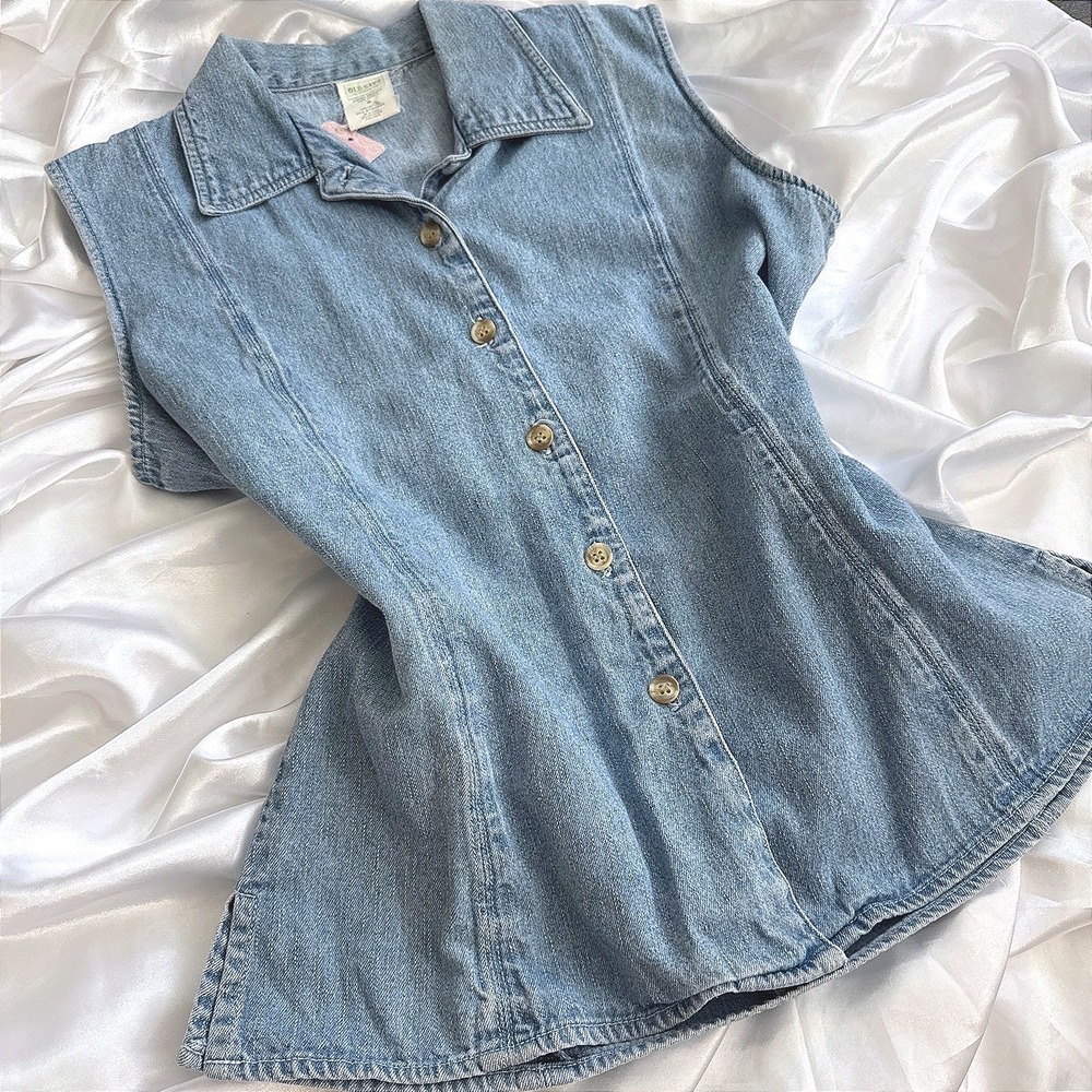 Vintage Old Navy Denim Vest Top Sleeveless Button Down Light Wash Blue Medium